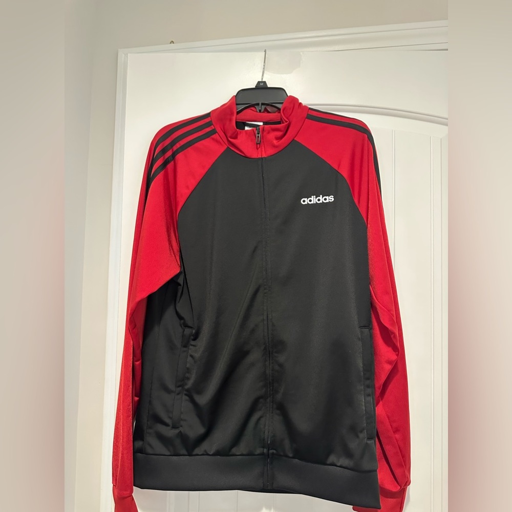 Men’s Adidas pullover jacket, Size Medium